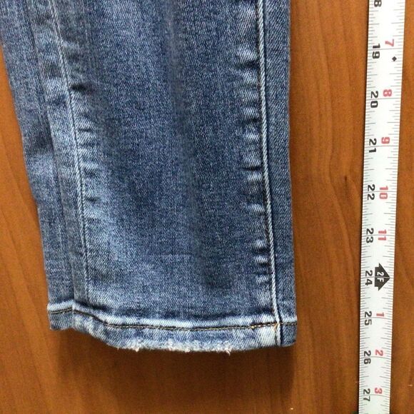 Women’s Risen Medium Wash High Rise Ankle Length‎ Distressed Jeans Size 28 - Picture 5 of 7